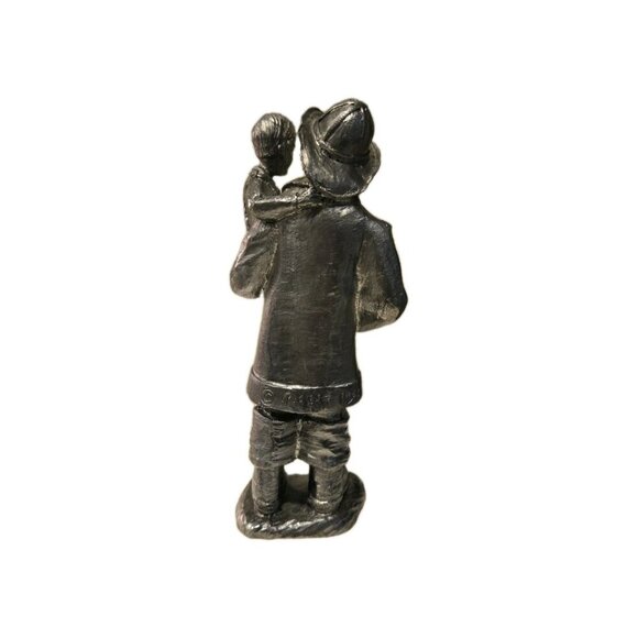 Vintage Fireman w/child Tall Pewter Statue 9/11 Series By Michael Ricker Heavy - Picture 3 of 4